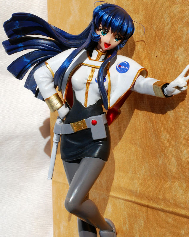 ミスマル・ユリカ制服姿（機動戦艦ナデシコ）